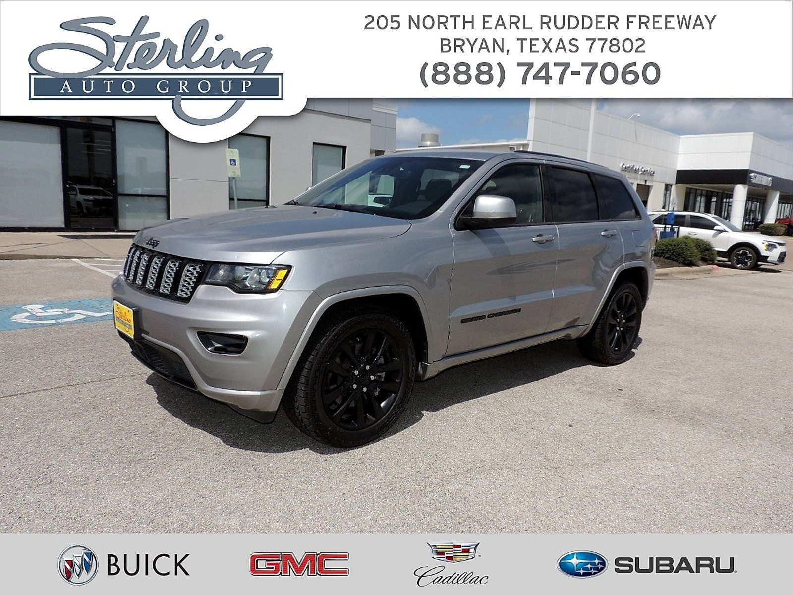 Used 2021 Jeep Grand Cherokee Laredo X RWD image 1