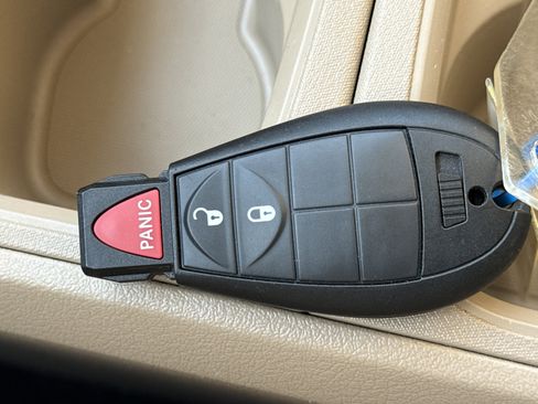 Used 2015 Dodge Grand Caravan SE w/ Quick Order Package 29E SE image 34