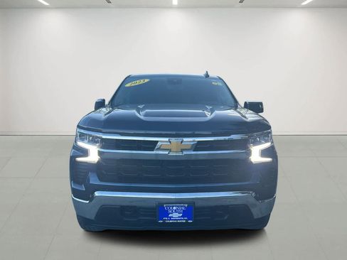 Used 2023 Chevrolet Silverado 1500 LT image 2
