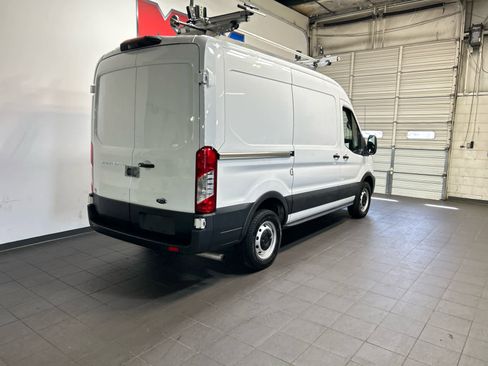 Used 2022 Ford Transit 250 Medium Roof RWD image 3