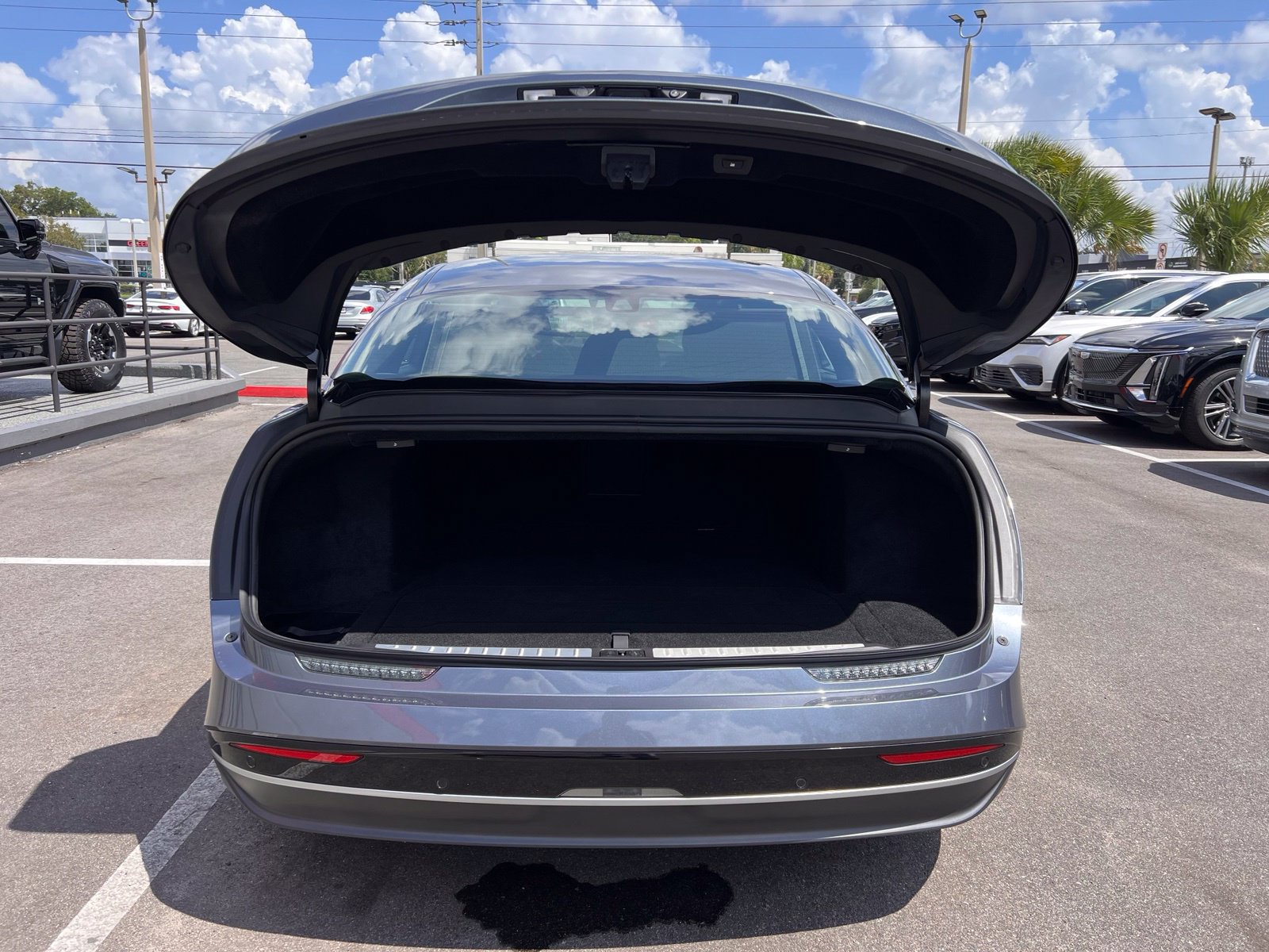 Used 2024 Lucid Air Touring AWD/4WD image 19