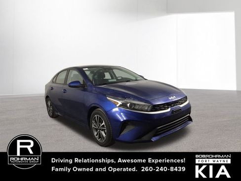 Certified 2023 Kia Forte LXS image 4