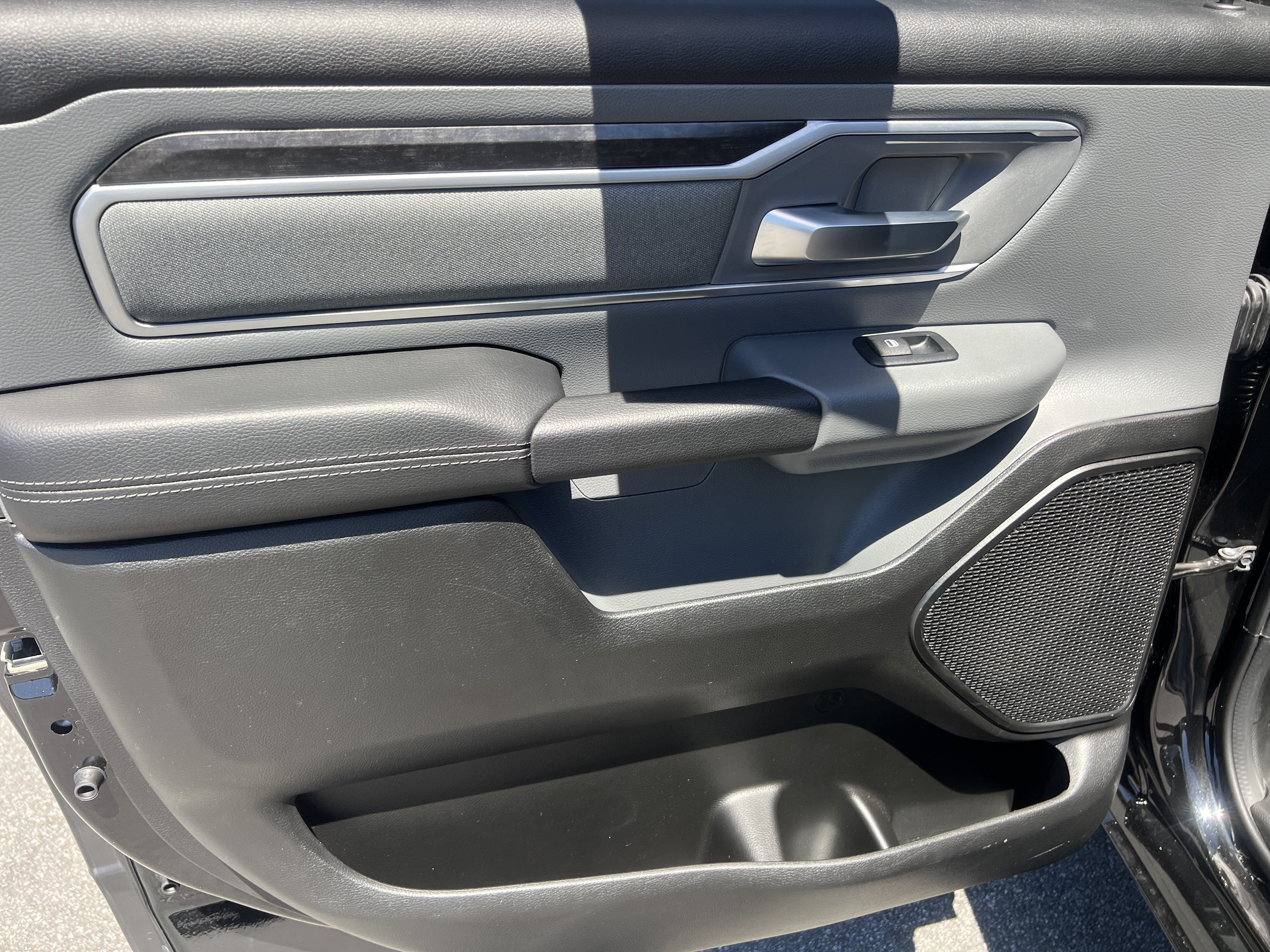 Used 2022 RAM 1500 Big Horn AWD/4WD image 27
