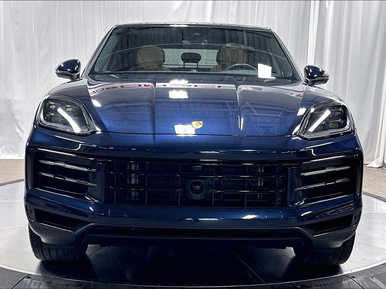 Used 2026 Porsche Cayenne Coupe AWD/4WD image 13