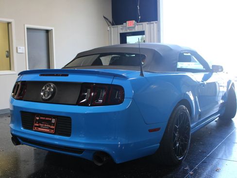 Used 2014 Ford Mustang Premium w/ Equipment Group 201A image 4