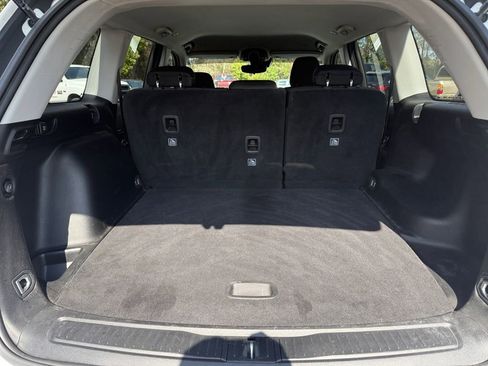 Used 2023 Jeep Grand Cherokee Laredo image 30