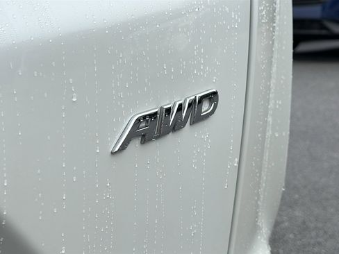 Used 2017 Honda CR-V LX image 10