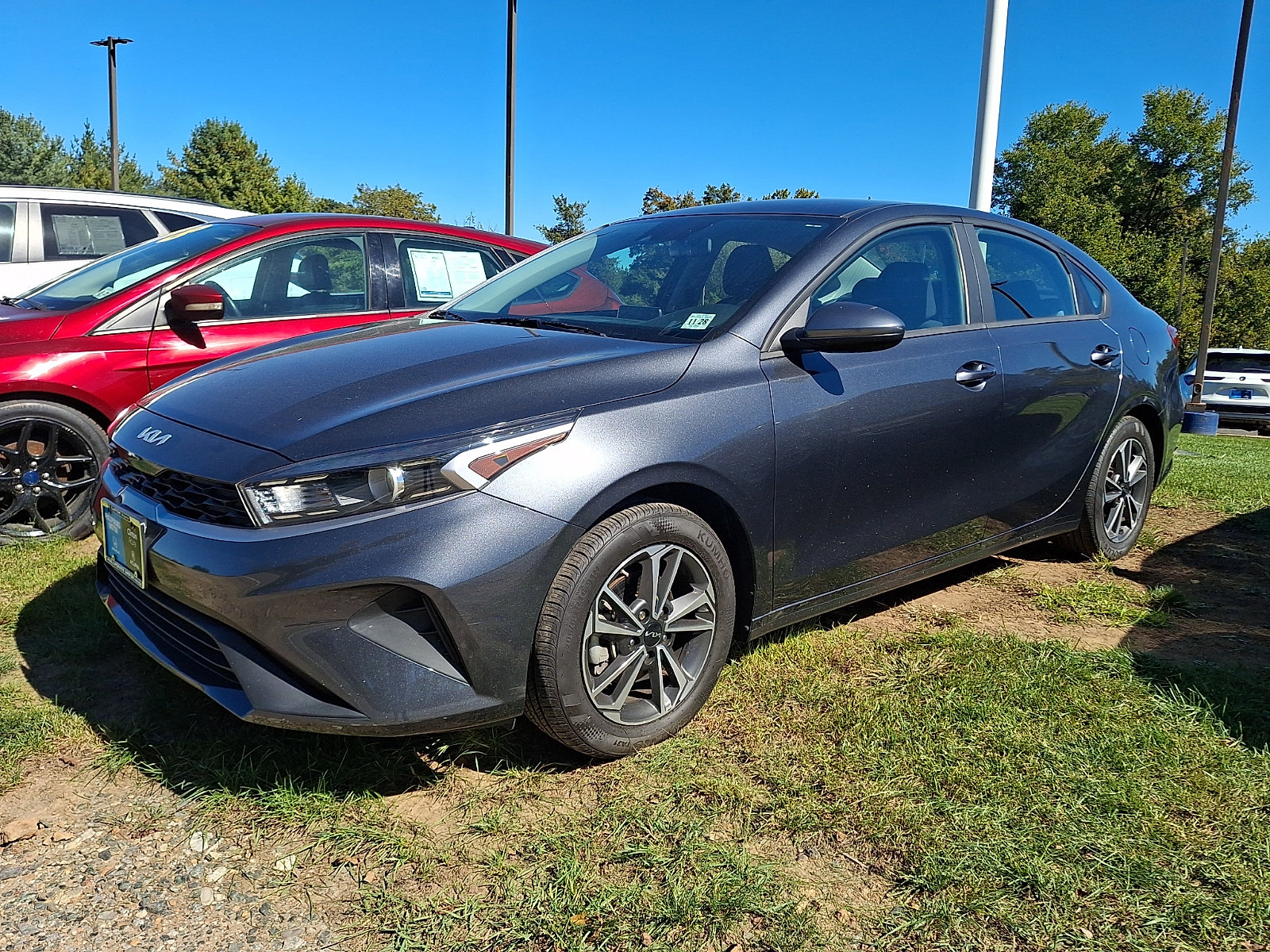 Used 2023 Kia Forte LXS FWD image 3