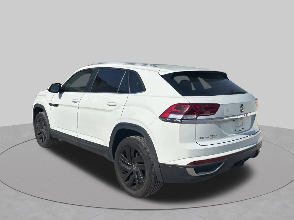 Used 2022 Volkswagen Atlas Cross Sport SE FWD image 33
