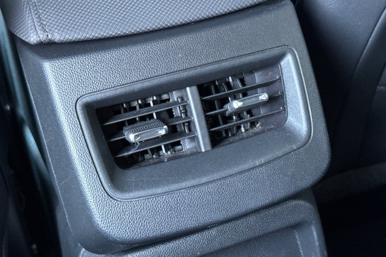 Certified 2024 Chevrolet Equinox EV LT FWD image 13