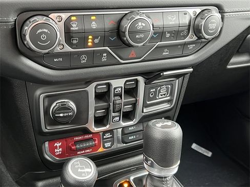 New 2026 Jeep Wrangler Unlimited Rubicon image 25