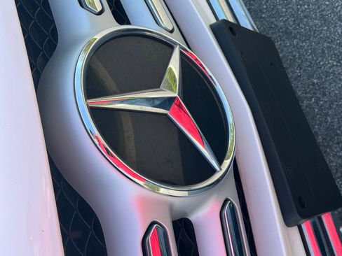 Used 2022 Mercedes-Benz GLC 300 4MATIC w/ Premium Package Lite image 27