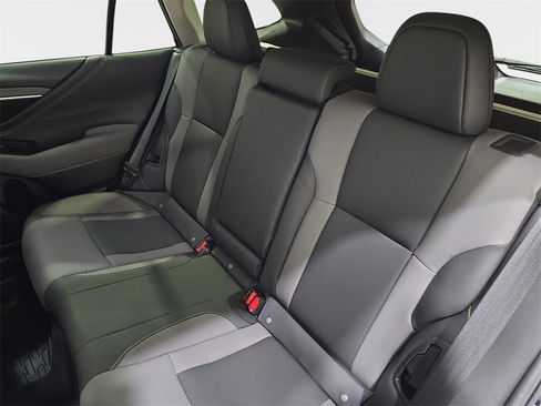 Used 2025 Subaru Outback Onyx Edition XT image 17