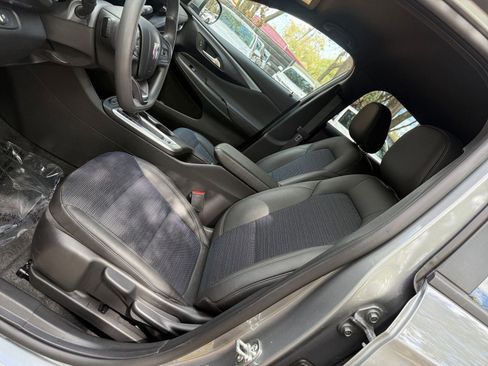 Used 2025 Buick Envista Preferred image 22