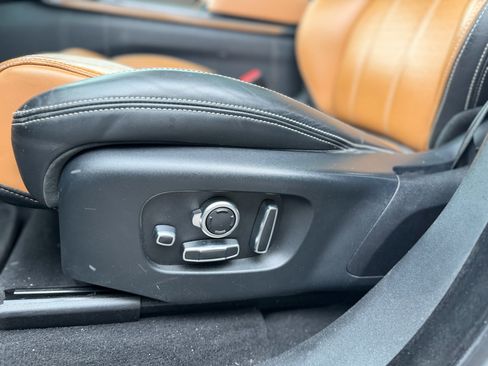 Used 2020 Land Rover Range Rover Velar R-Dynamic HSE image 23