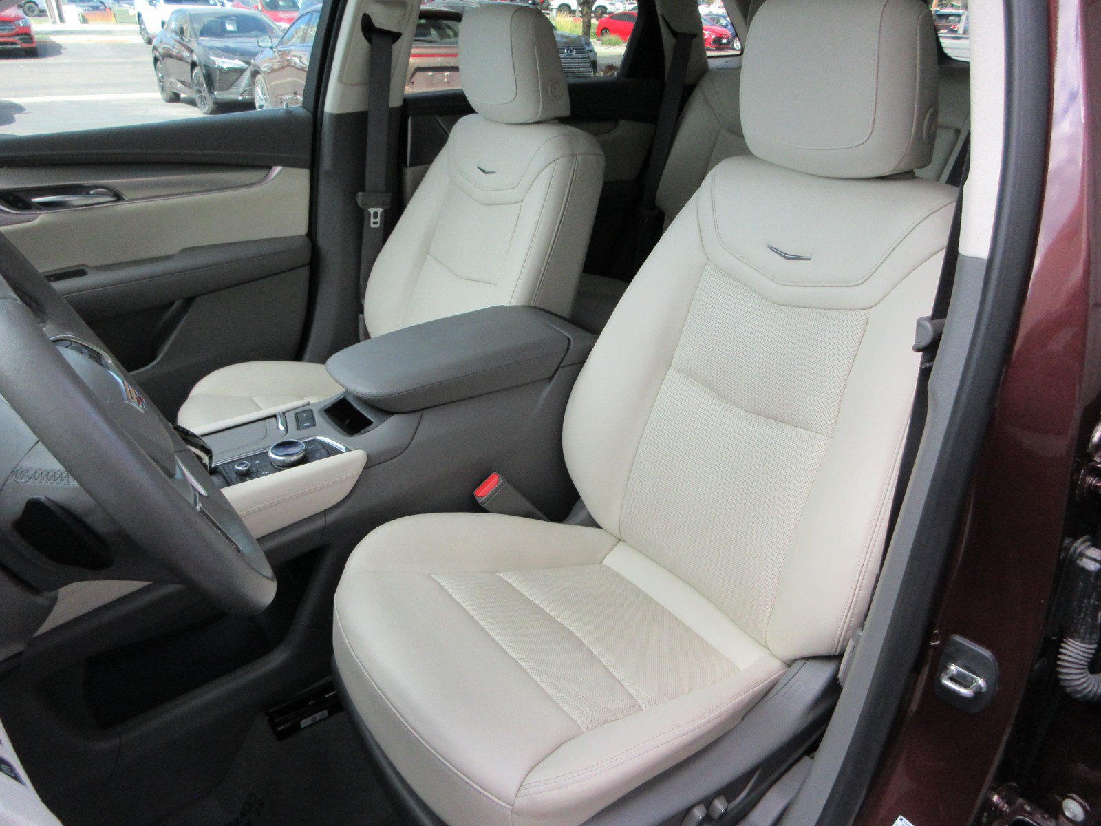 Used 2023 Cadillac XT5 Premium Luxury FWD image 34