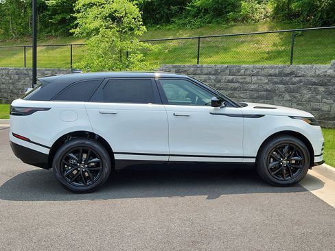 New 2026 Land Rover Range Rover Velar Dynamic SE image 11
