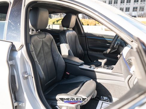 Used 2019 BMW 440i Gran Coupe w/ M Sport Package image 17