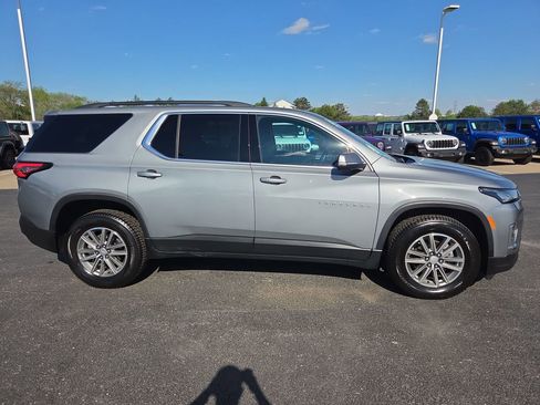 Used 2023 Chevrolet Traverse LT w/ LPO, Cargo Package AWD/4WD image 8