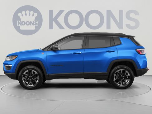 Used 2018 Jeep Compass Trailhawk w/ Safe & Security Group AWD/4WD image 2