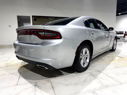 Used 2022 Dodge Charger SXT image 9