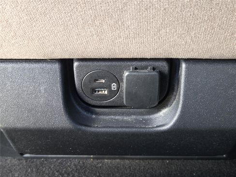 Used 2023 Ford F150 XLT image 29