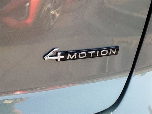 Certified 2026 Volkswagen Atlas Cross Sport SEL R-Line image 7