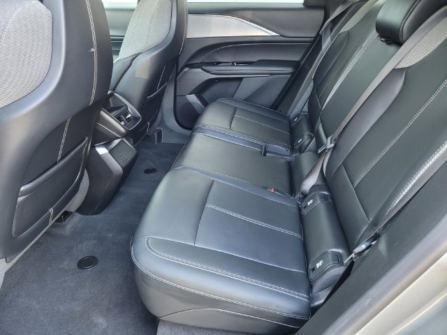 Certified 2024 Cadillac Lyriq Tech RWD image 15