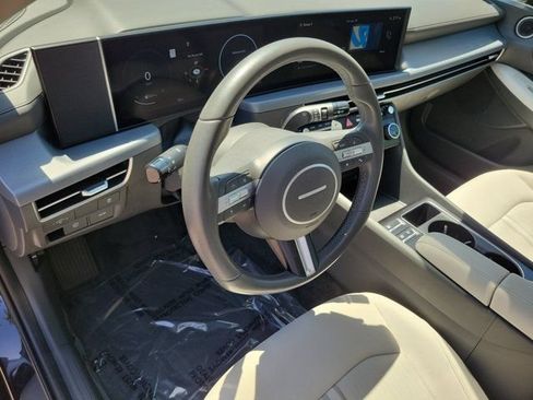 Certified 2025 Hyundai Sonata SEL FWD image 16