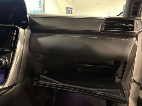 Used 2024 Lexus LX 600 4WD w/ Luxury Package image 43