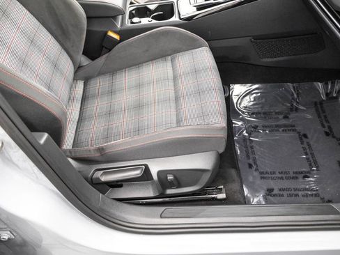 Certified 2024 Volkswagen GTI SE image 33