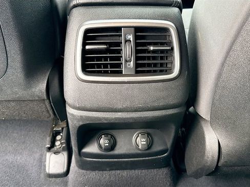 Used 2020 Kia Sorento S image 24