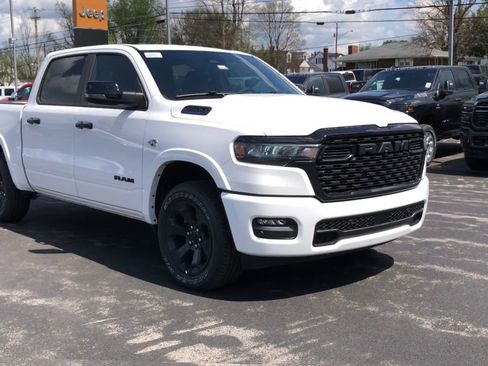 New 2026 RAM 1500 4x4 Crew Cab image 2