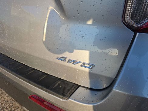 Used 2023 Ford Explorer XLT w/ Equipment Group 202A image 14