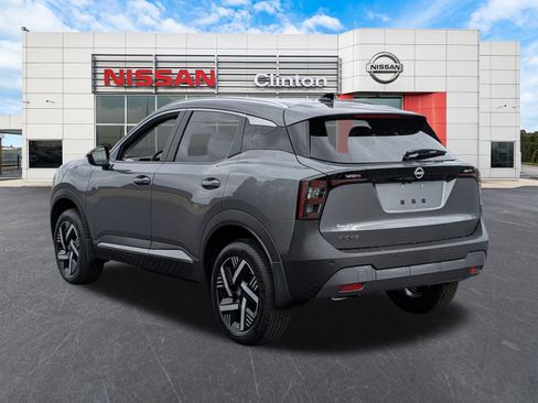 New 2026 Nissan Kicks SV w/ Charging Package image 5