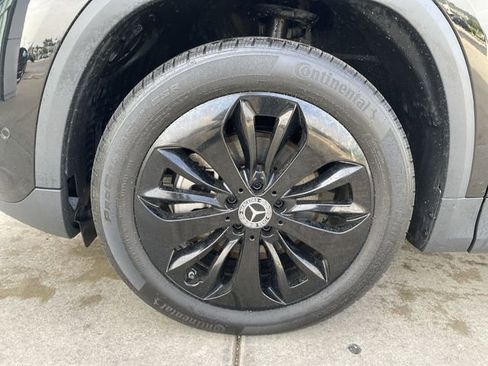 Used 2025 Mercedes-Benz GLA 250 image 13