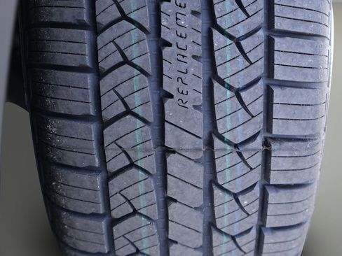 Certified 2025 Toyota Corolla Cross LE image 11