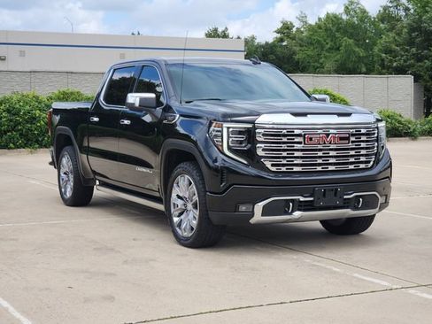Used 2022 GMC Sierra 1500 Denali w/ Denali Reserve Package AWD/4WD image 3