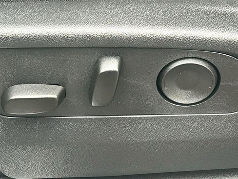 New 2025 GMC Sierra 1500 Elevation w/ Preferred Package image 30