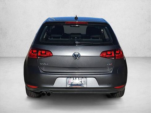Used 2016 Volkswagen Golf S image 7