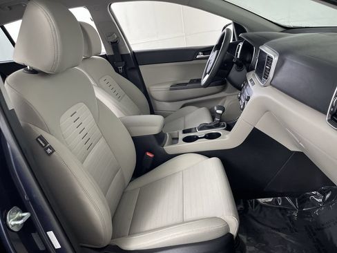 Used 2022 Kia Sportage LX w/ LX AWD Value Edition Package image 24