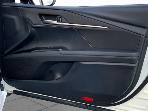 Used 2025 Toyota Camry LE FWD image 22