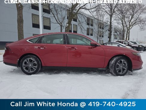 Certified 2025 Honda Accord EX-L image 18