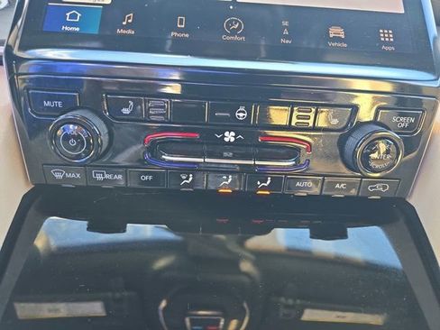 Used 2025 Jeep Grand Cherokee L Limited image 38