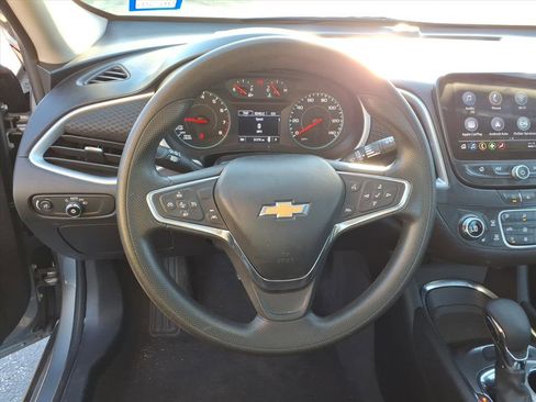 Used 2023 Chevrolet Malibu LT image 8