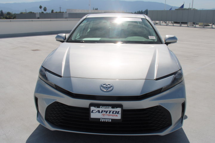 Certified 2025 Toyota Camry LE FWD image 7
