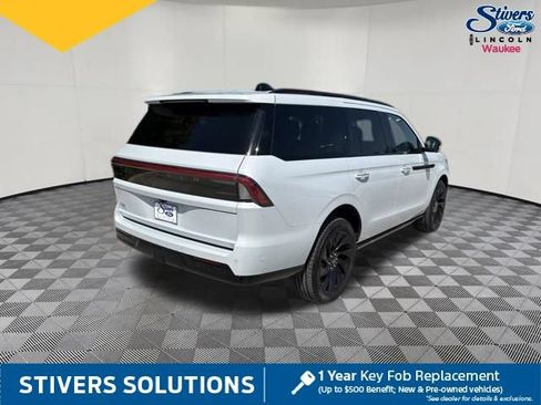 Used 2025 Lincoln Navigator Reserve w/ Jet Appearance Package AWD/4WD image 6