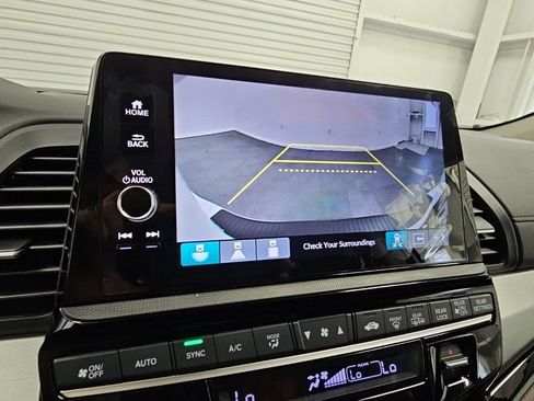 New 2026 Honda Odyssey Touring image 19