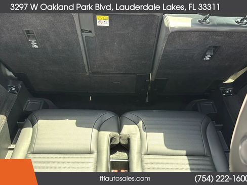 Used 2020 Land Rover Discovery HSE image 50