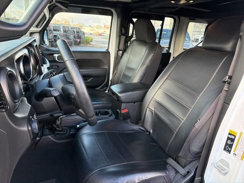 Used 2022 Jeep Wrangler Unlimited Sport w/ Sun And Sound Package image 29